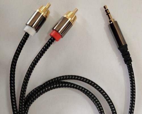 低音炮双莲花接头有何用途?如何正确连接?