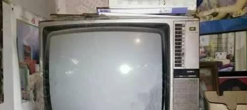 完美世界屏幕忽亮忽暗怎么回事?可能的原因和解决办法是什么?