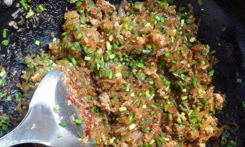 三国杀中饺子应该搭配哪些食材?饺子的制作方法是什么?