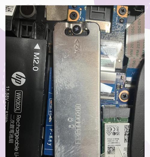 硬盘安装时需要额外螺丝吗？