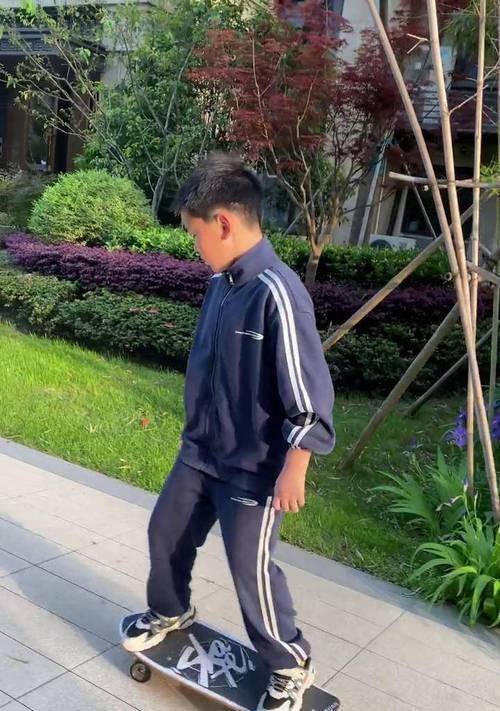 陆冲滑板运动时如何拍摄？使用什么设备和技巧？